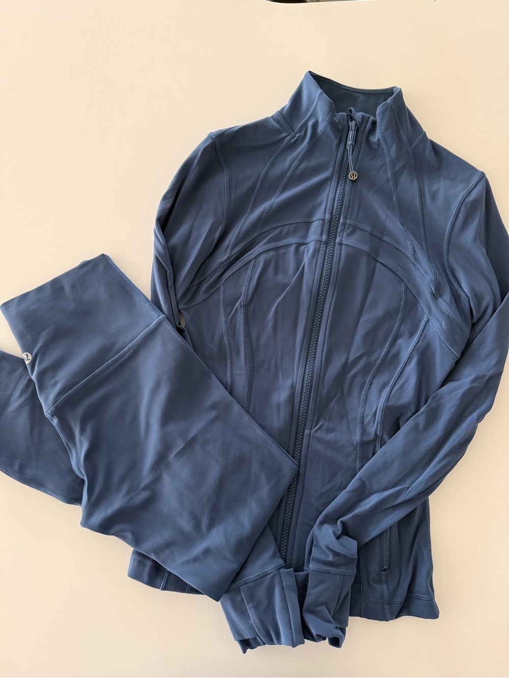 Lululemon define jacket and align leggings, size 4, like new